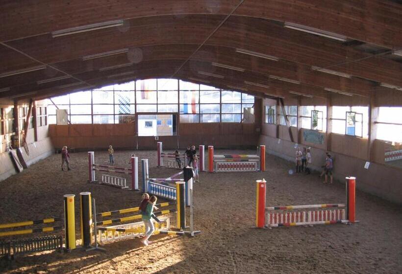 Отель Pension & Reitschule Fuchsenhof