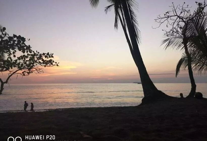 هتل Poor Man S Paradise Lodge