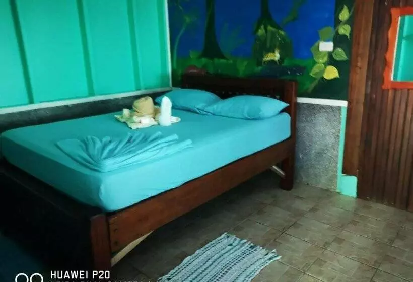 هتل Poor Man S Paradise Lodge