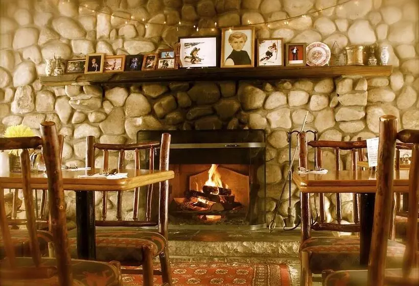 هتل Silver Fork Lodge & Restaurant