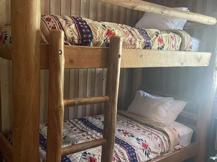 هتل Silver Fork Lodge & Restaurant