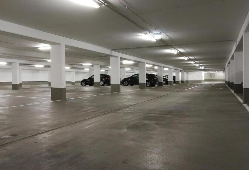 Отель The Flag München M