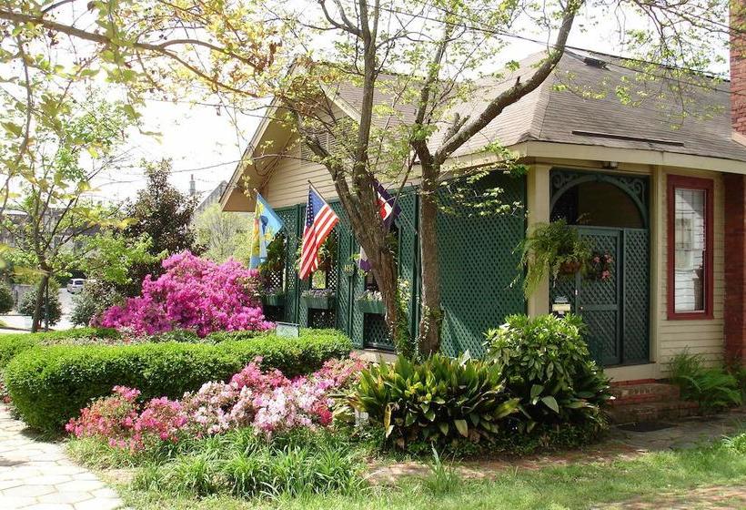 فندق The Lattice Inn