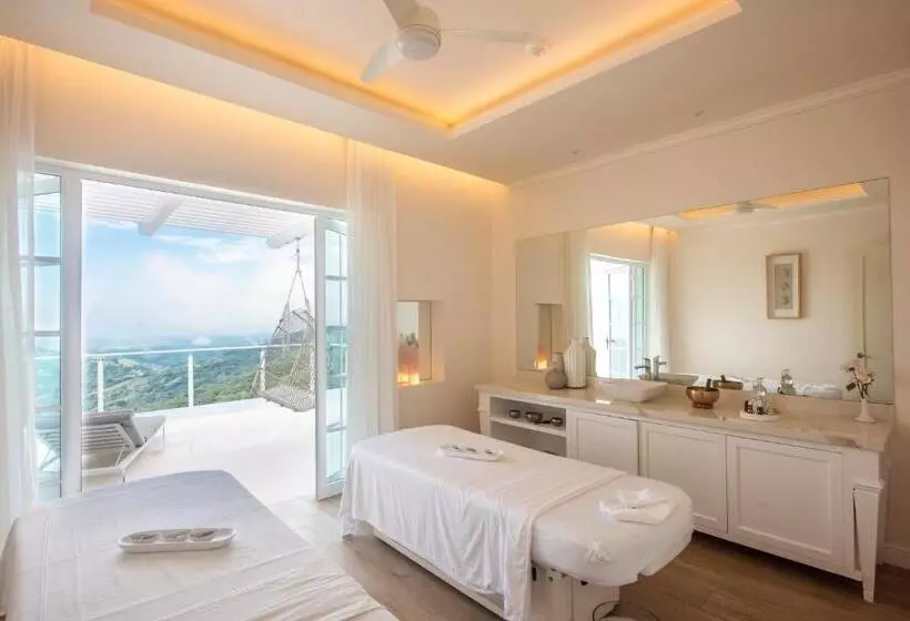 ホテル The Retreat Costa Rica   Wellness Resort & Spa
