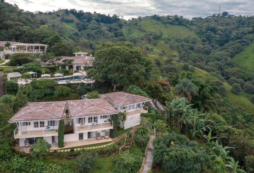 ホテル The Retreat Costa Rica   Wellness Resort & Spa