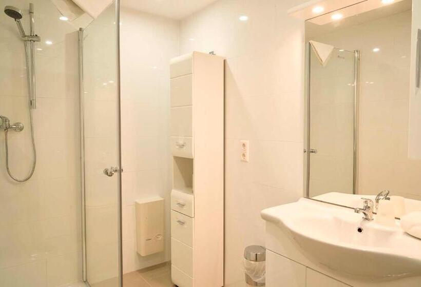 فندق Zur Post Ochsendorf