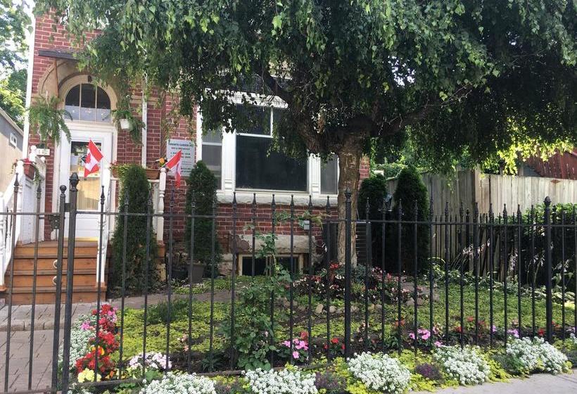 مبيت وإفطار Toronto Garden Inn