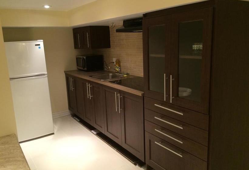 مبيت وإفطار Toronto Garden Inn