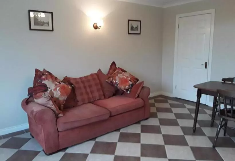 Aamiaismajoitus (B&B) Riverview House