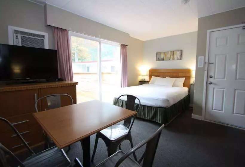 Harrison Spa Motel