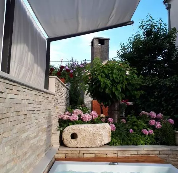 ホテル Apartments Vukovic