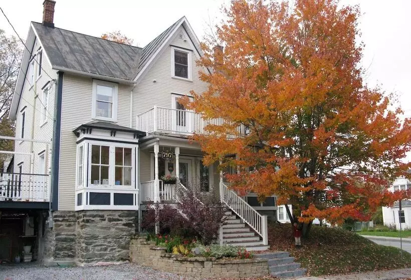ホテル Auberge Marquis De Montcalm