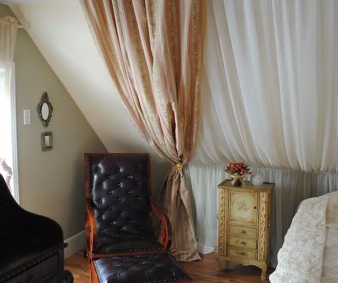ホテル Auberge Marquis De Montcalm
