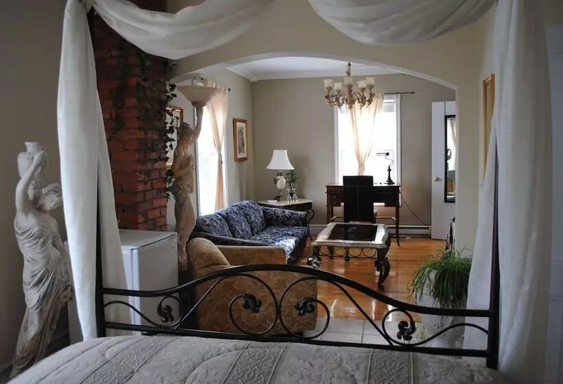ホテル Auberge Marquis De Montcalm