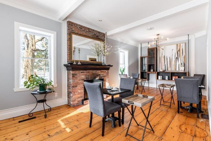 Отель Auberge Nuits St Georges