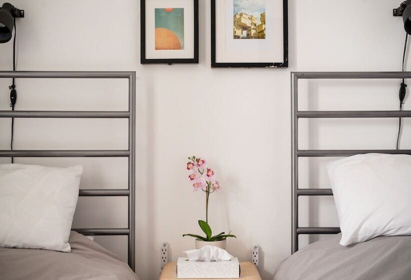 فندق Auberge Saintlo Montréal Hostel