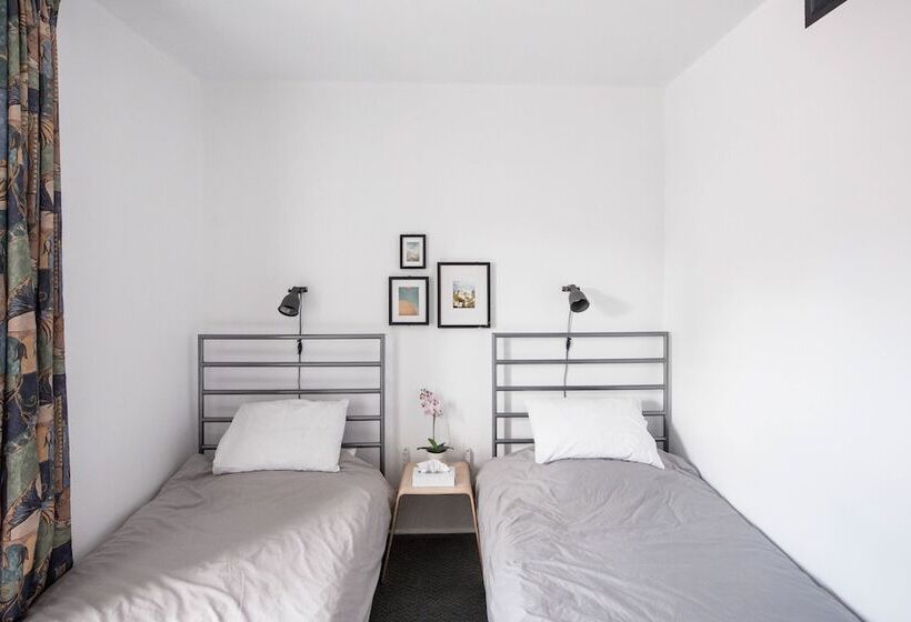 فندق Auberge Saintlo Montréal Hostel