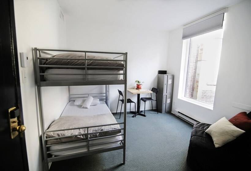 فندق Auberge Saintlo Montréal Hostel