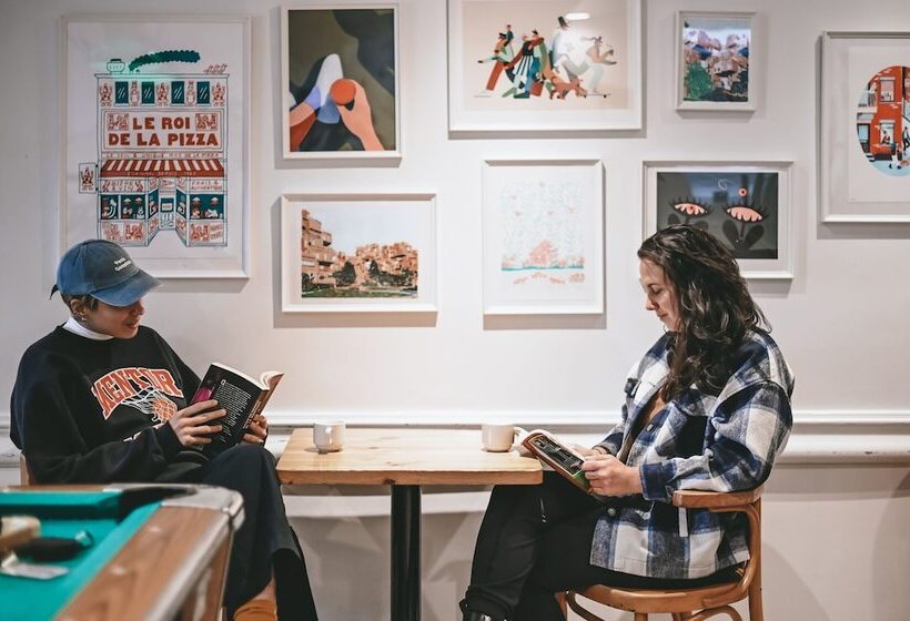 فندق Auberge Saintlo Montréal Hostel