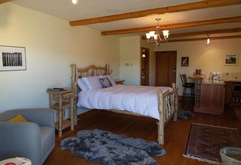 Hotel Bench d'Or Naramata