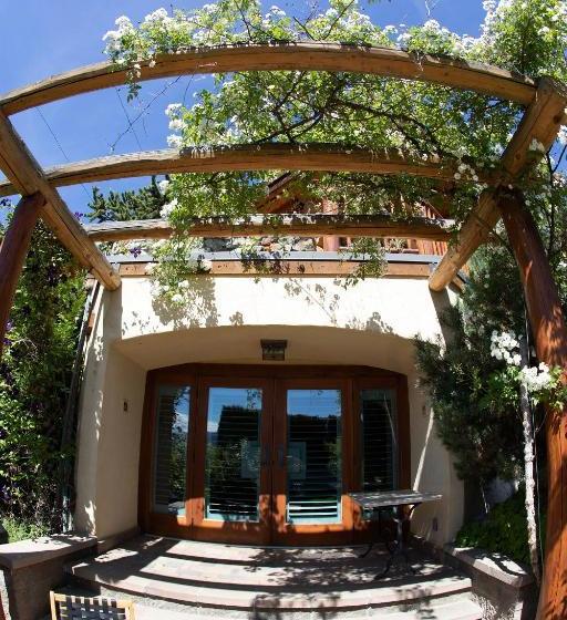 Hotel Bench d'Or Naramata