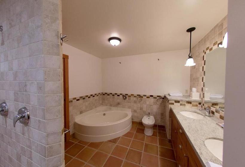 Hotel Bench d'Or Naramata