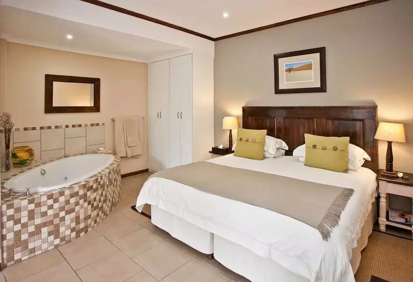 هتل Boulders Lodge & Spa