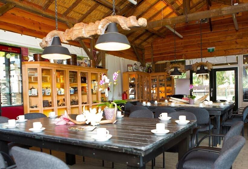 Отель Buitengoed De Panoven