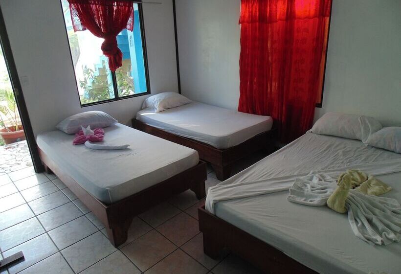 هتل Cabinas Miss Miriam 2