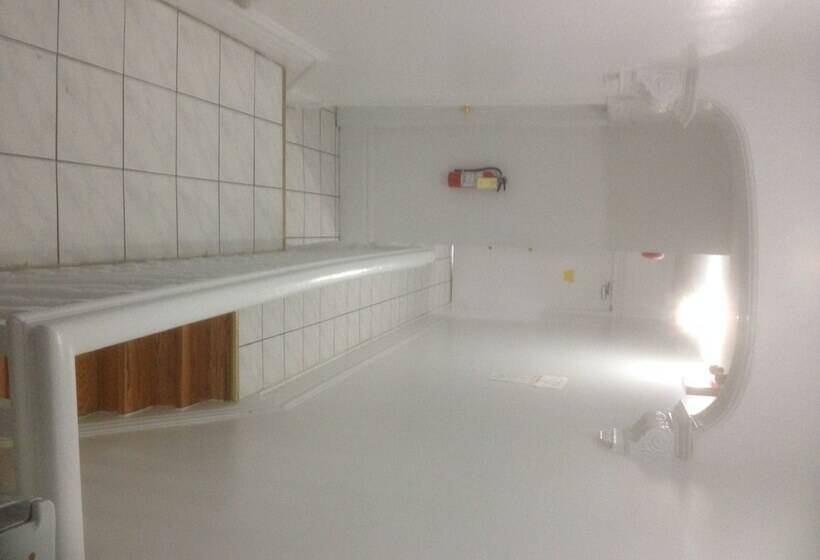 فندق Chinatown Travellers Home