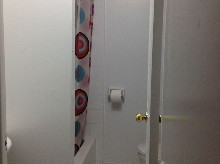 فندق Chinatown Travellers Home