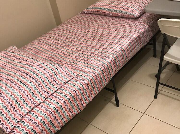 فندق Chinatown Travellers Home