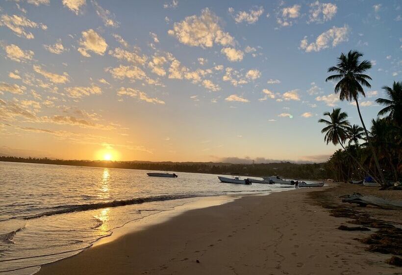 هتل Costarena Beach