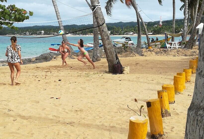 هتل Costarena Beach