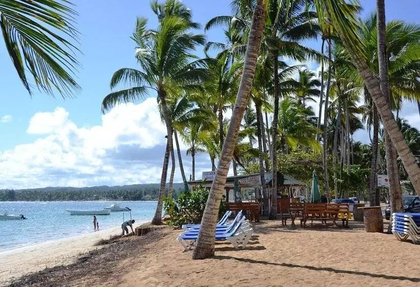 هتل Costarena Beach