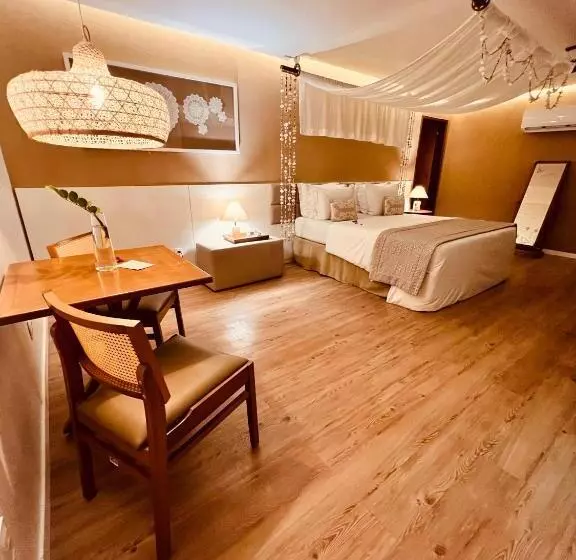 Hôtel Dolphin
