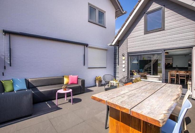 ホテル Domburg4you