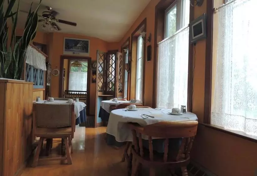 Hotelli Douceurs Belges Inn