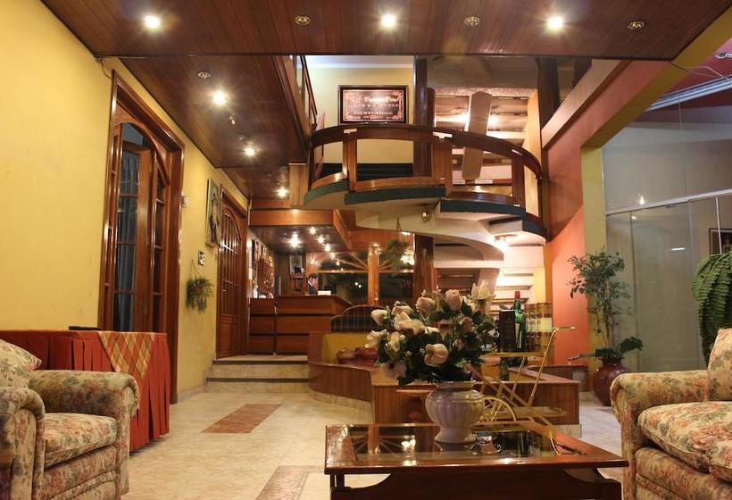 ホテル Francis Puno