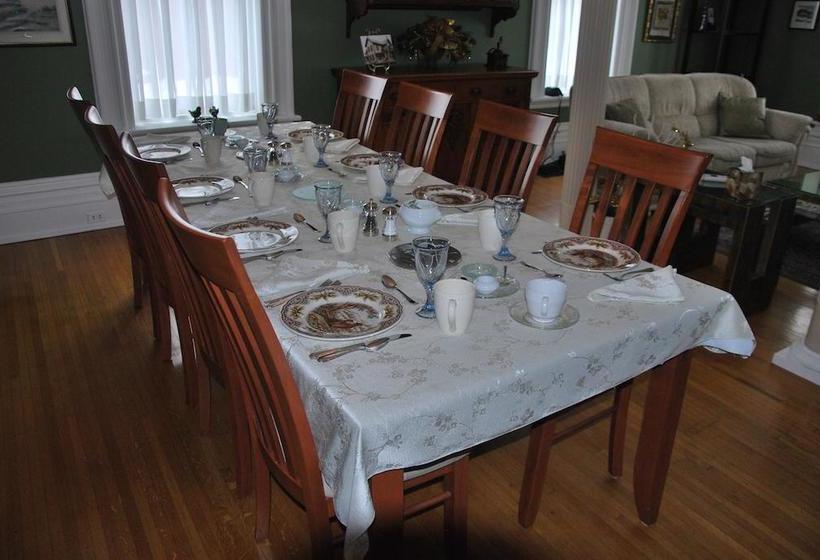 فندق Legacy House