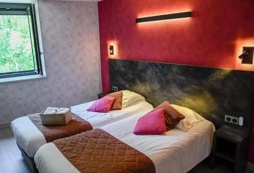 Hotel Logis Hostellerie La Chaumiere