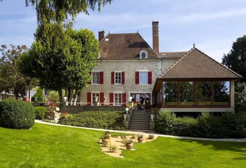 Hotel Logis Hostellerie La Chaumiere