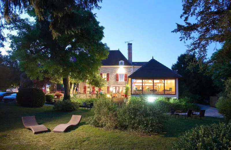 Hotel Logis Hostellerie La Chaumiere