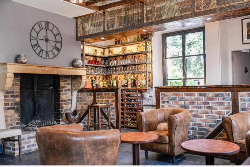 酒店 Logis Hostellerie La Chaumiere