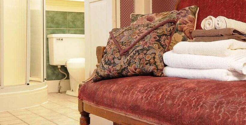 בית מלון כפרי Marketa S Bed And Breakfast