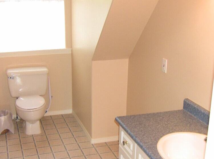 בית מלון כפרי Moonlit Cove B&b