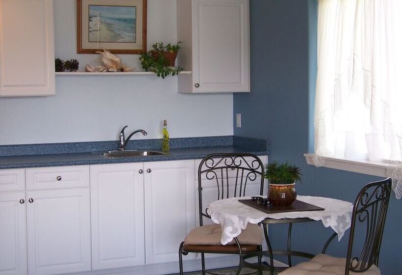 בית מלון כפרי Moonlit Cove B&b