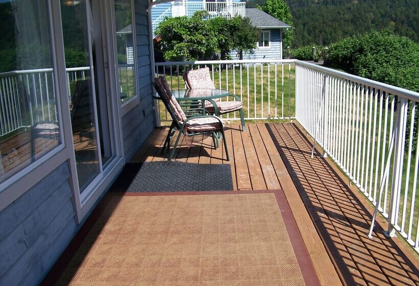 בית מלון כפרי Moonlit Cove B&b