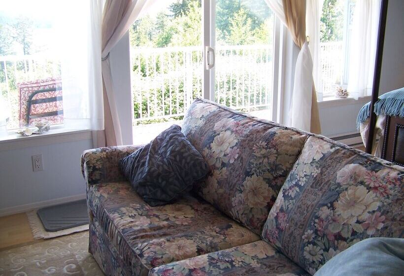 בית מלון כפרי Moonlit Cove B&b