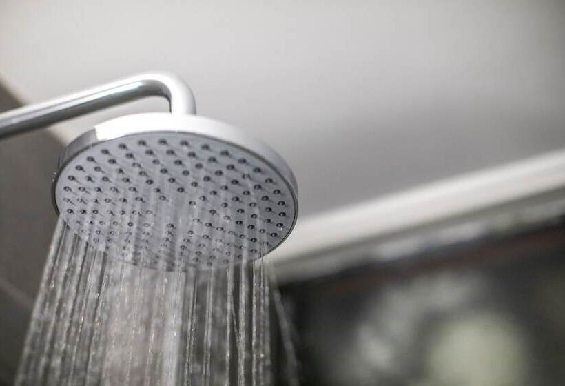 فندق Nightcap At Skyways